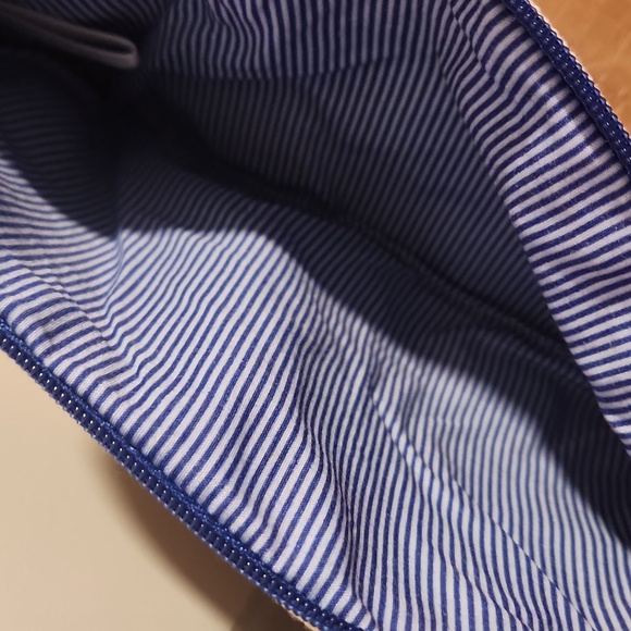 Brighton Canvas Pouch with Heart and Bird Design - Picture 3 of 3